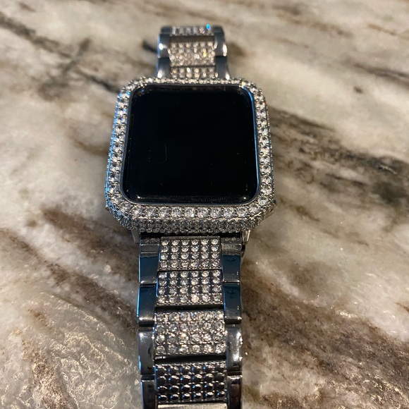 Apple Accessories - Apple Watch with lab diamonds band